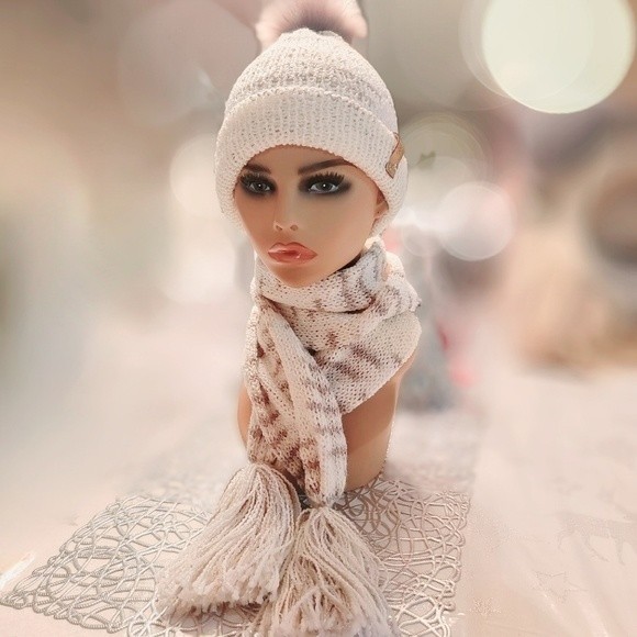Peaches & Cream Hat and Scarf Winter Set in Cream and Tan Tones, Women's/Teens - Picture 12 of 16